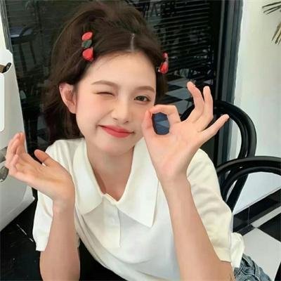 巨型女的袭击(原声版)